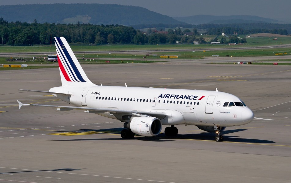 Air France, France is (not) in the « Hair » Le fait d’interdire la coiffure d’un steward constitue une discrimination fondée sur le sexe